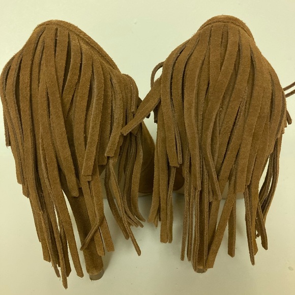 MIA Madalyn Suede Fringe Pumps size 7.5 - Picture 3 of 8